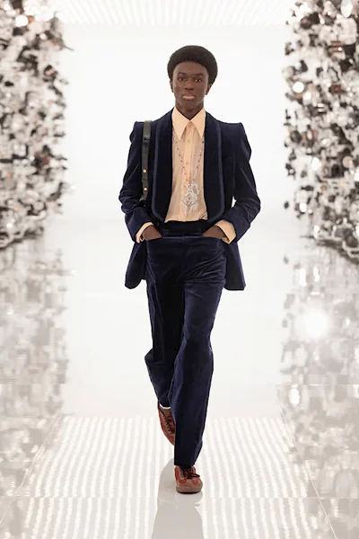 Look 63